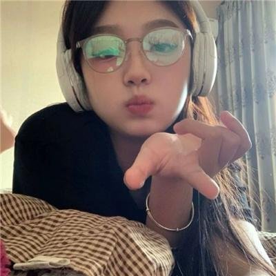 双面千金洛莞莞海报